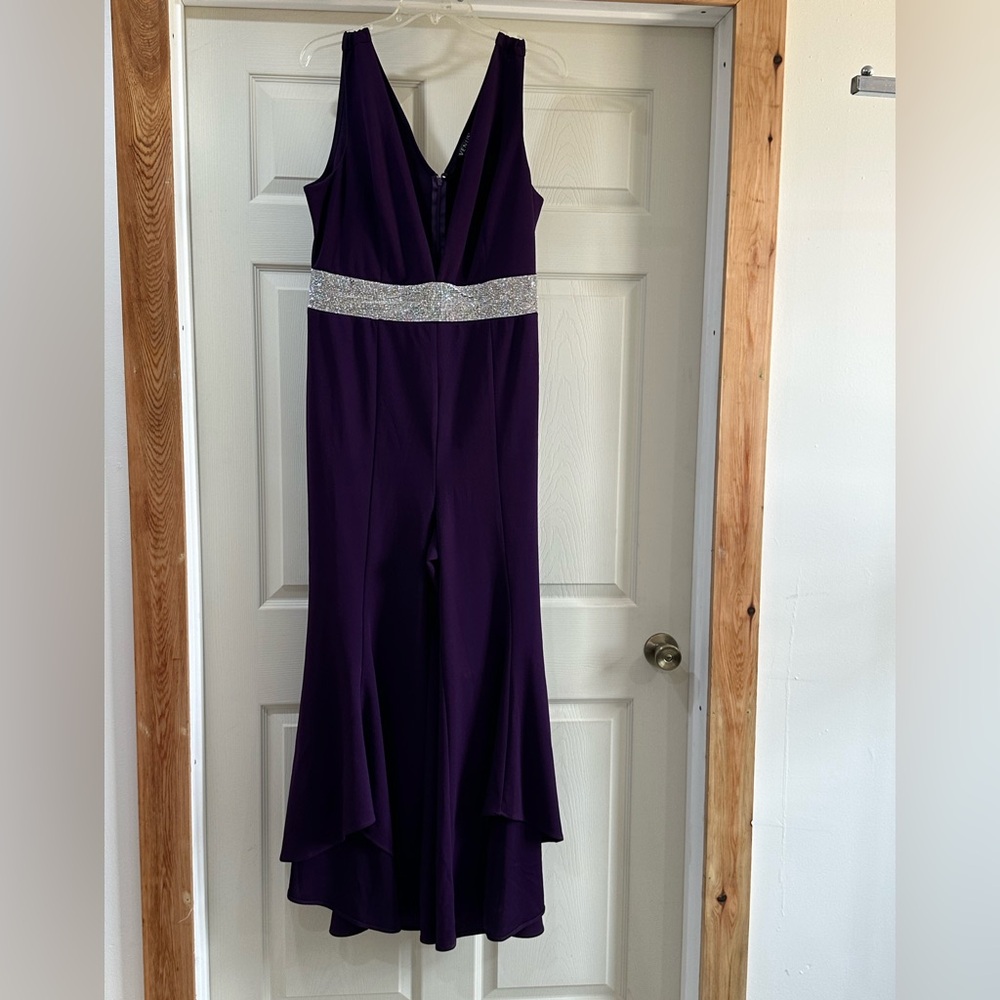 VENUS Purple Garment with Silver Detail